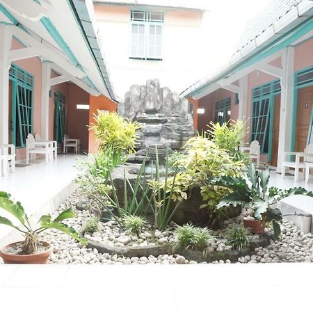 Ismoyo Hotel Yogyakarta Exterior photo
