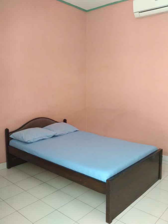 Ismoyo Hotel Yogyakarta Room photo