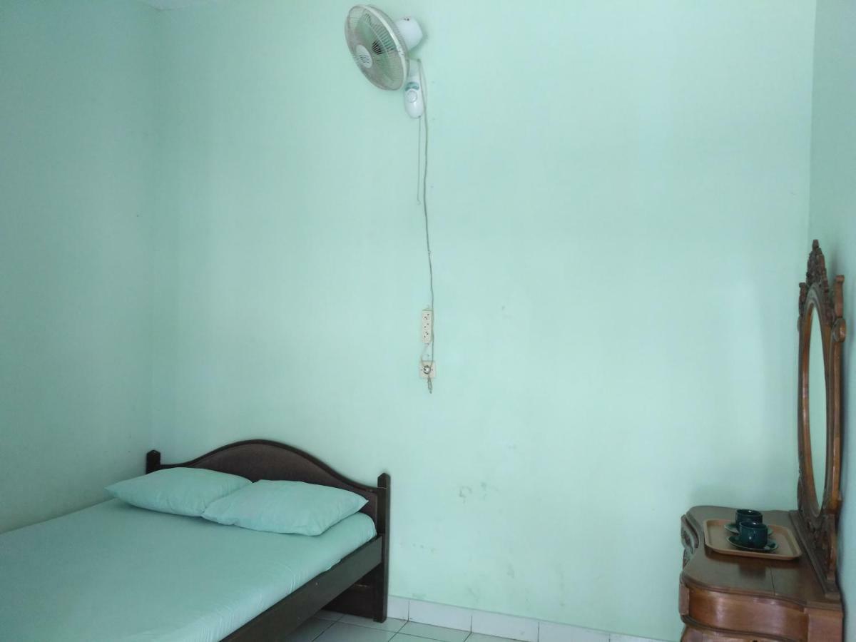Ismoyo Hotel Yogyakarta Exterior photo